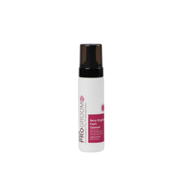 BERRY BRIGHT FACIAL CLEANSER 200ML